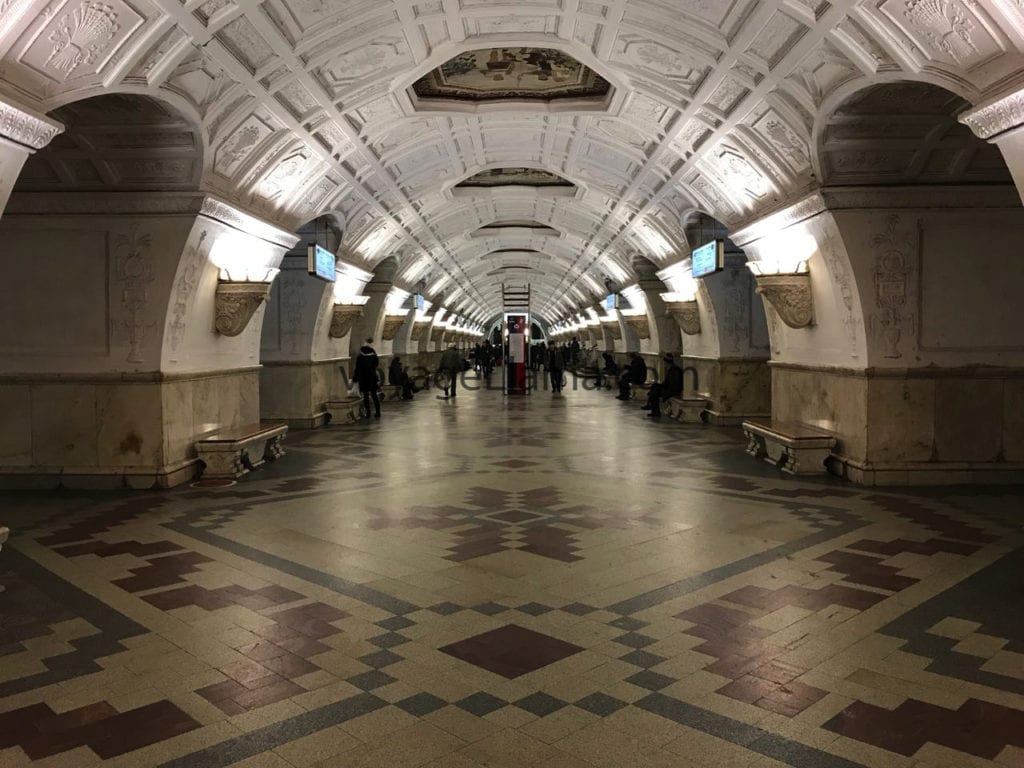 voyageLlama, moscow, russia, metro