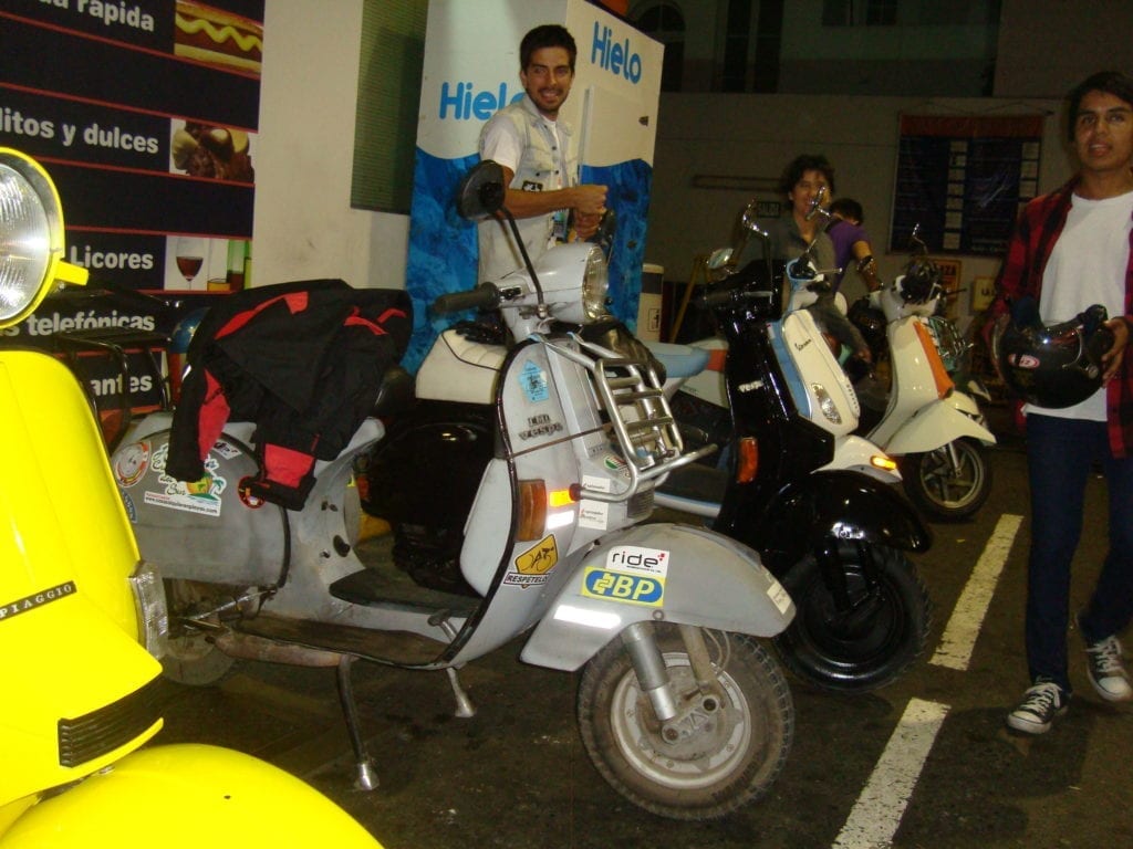 Peru scooterist