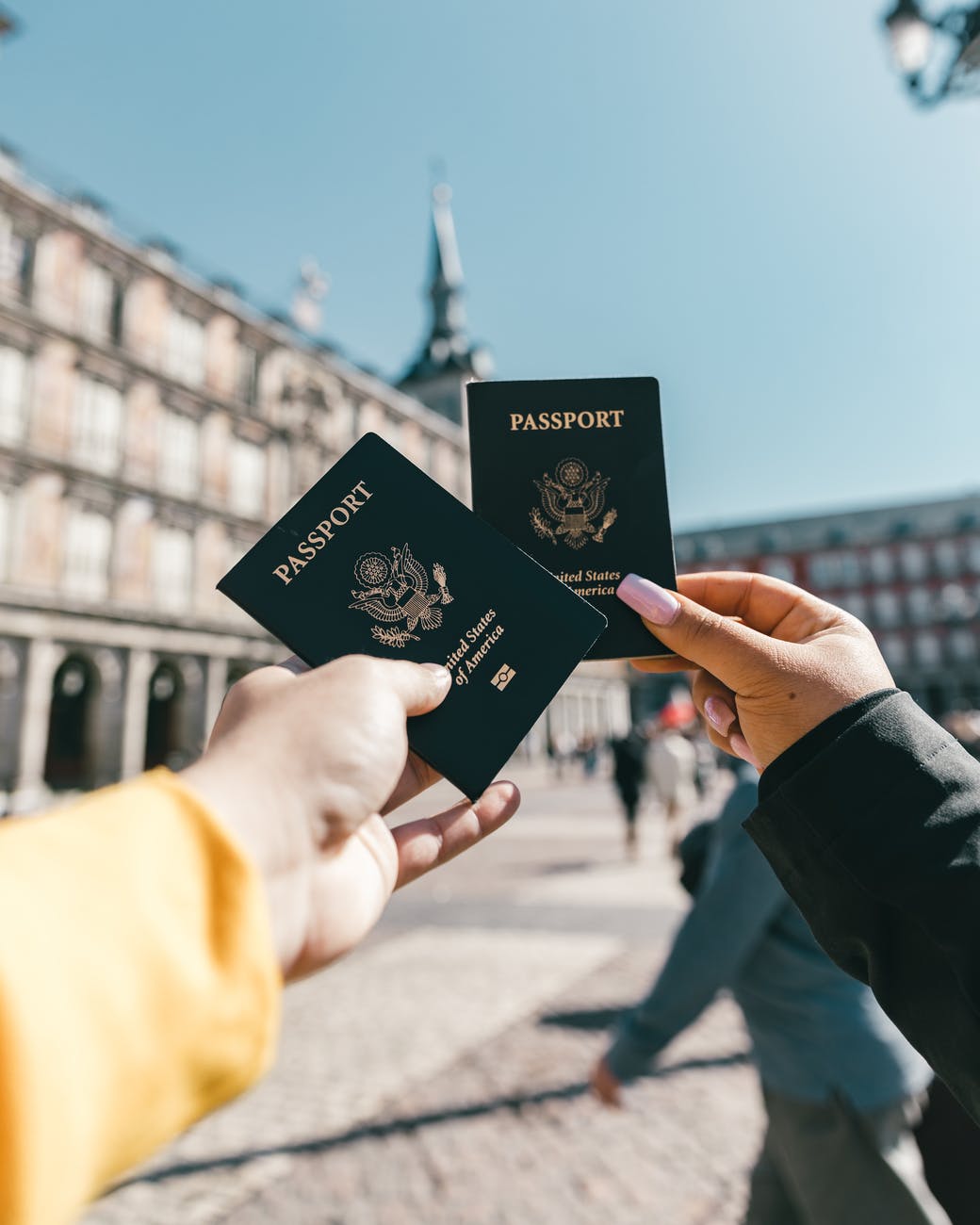 Pasaportes: Documento para Viajar, Requisitos y Solicitudes de Visas